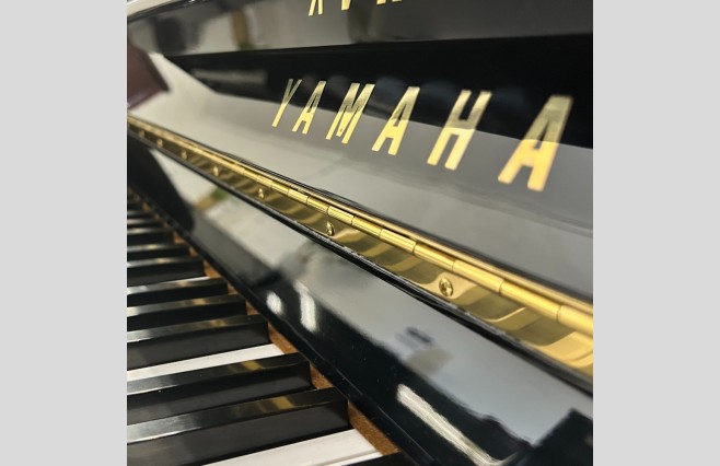 Yamaha Polished Ebony E110N Upright Piano, Used - All Inclusive Premium Package (SN:E265305) - Image 6